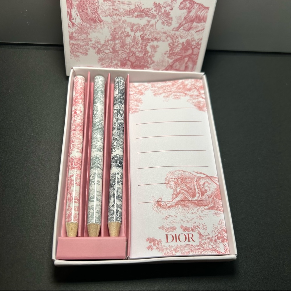 Dior Notepad Set - Picture 4 of 8